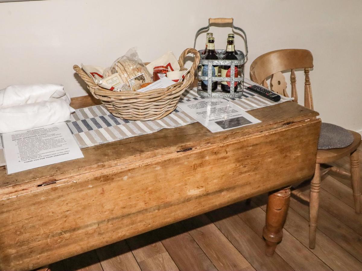 Lee House Cottage Cheddleton Экстерьер фото