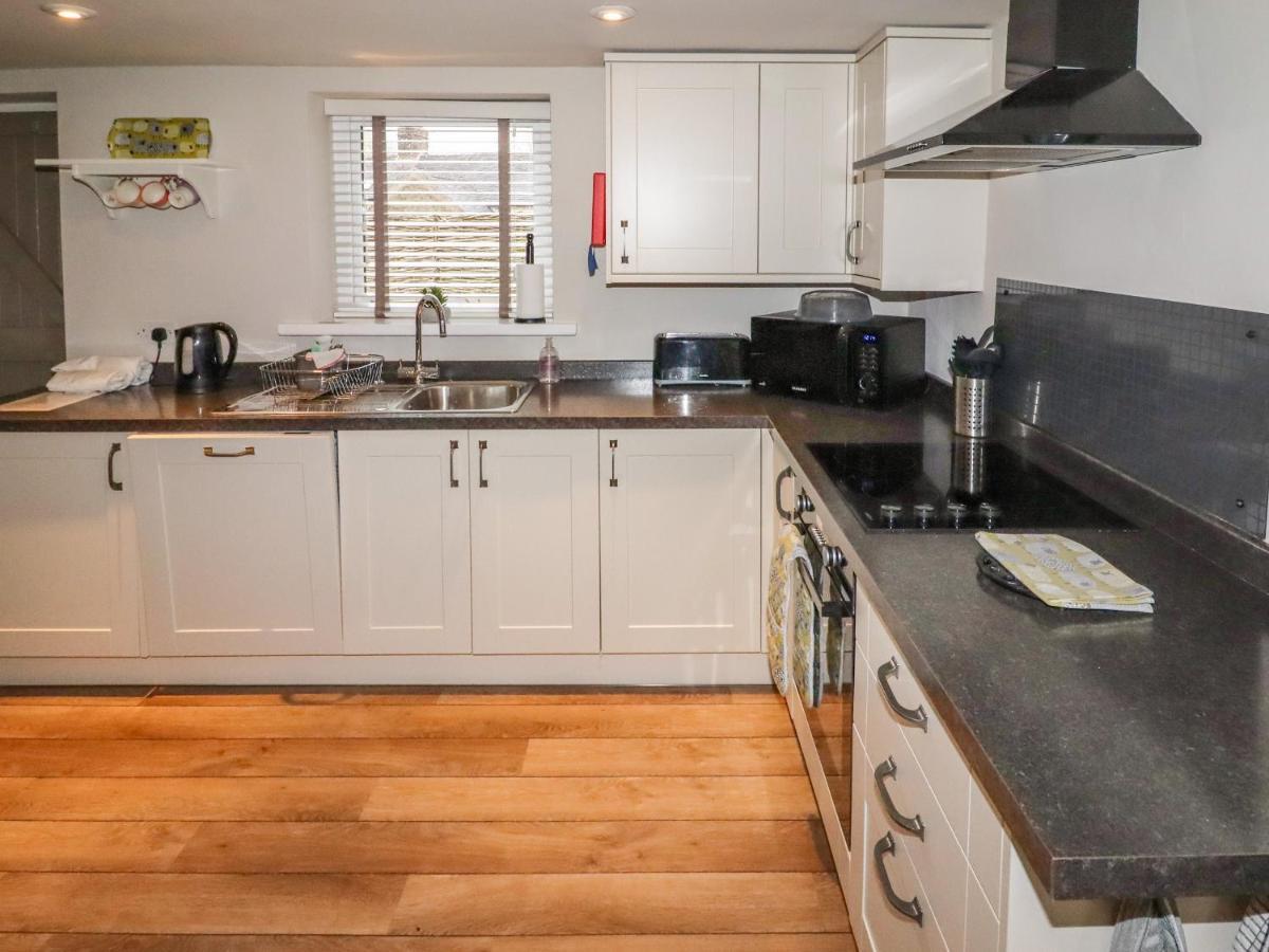 Lee House Cottage Cheddleton Экстерьер фото