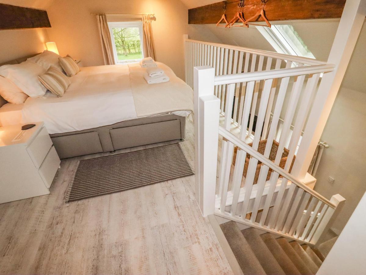 Lee House Cottage Cheddleton Экстерьер фото